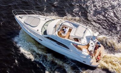 Sealine F43 Flybridge